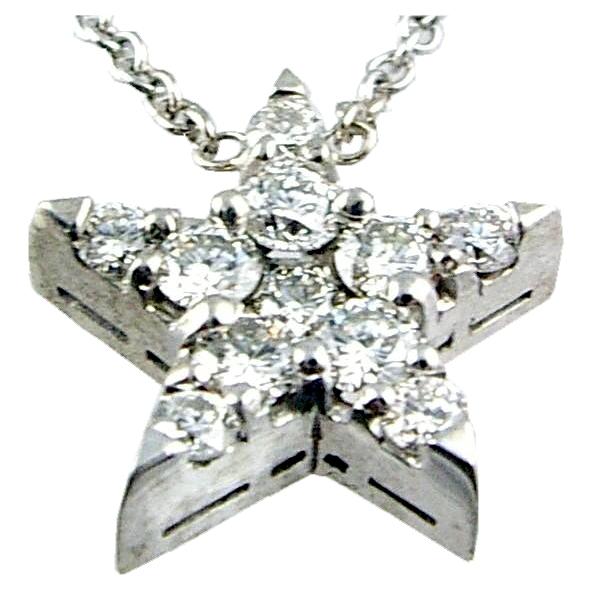 Prongg Set Round Diamond Star Shaped Necklace