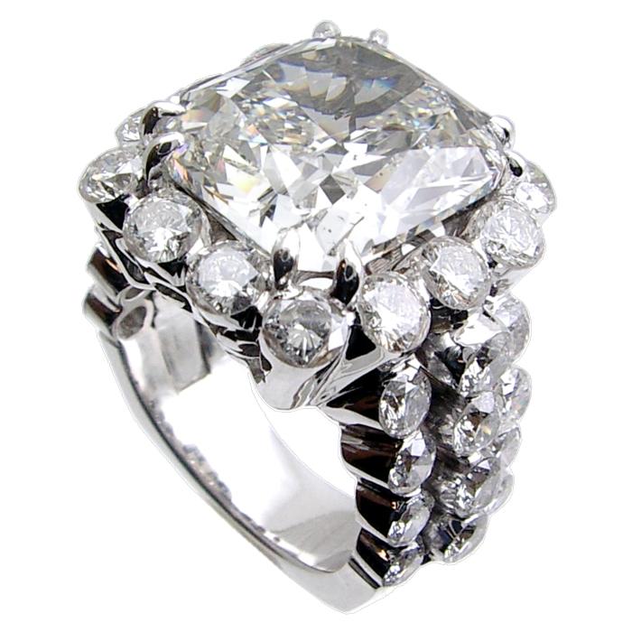 Round Invisible Set Diamond Engagement Ring