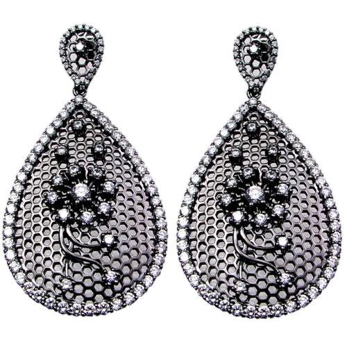 Dangling Antique design Earrings